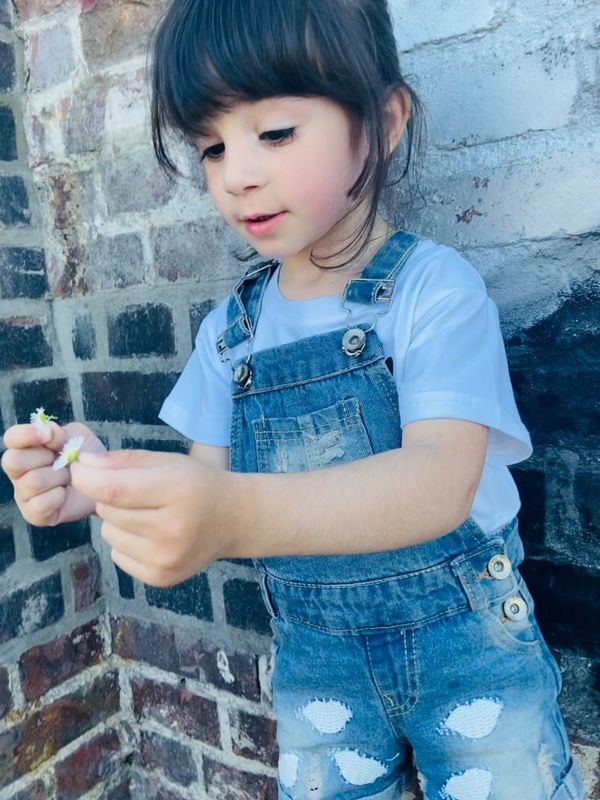 The little looks like a doll and is very cute in our shortalls. ↓↓↓🤩🥰🥳