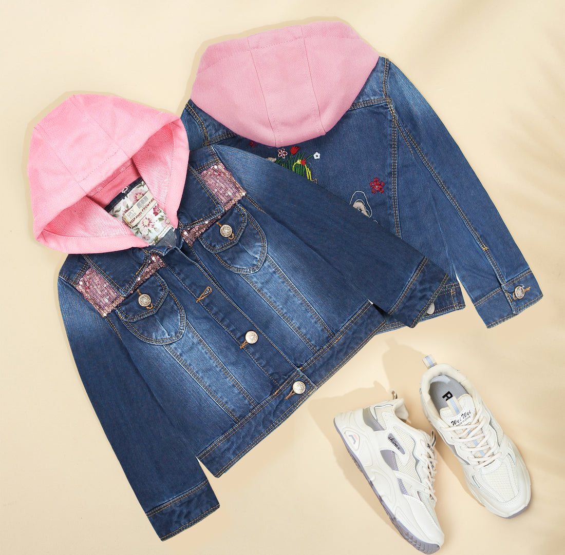 This jean jacket is concise but colourful. Come and choose for your kids.——Kidscool Space