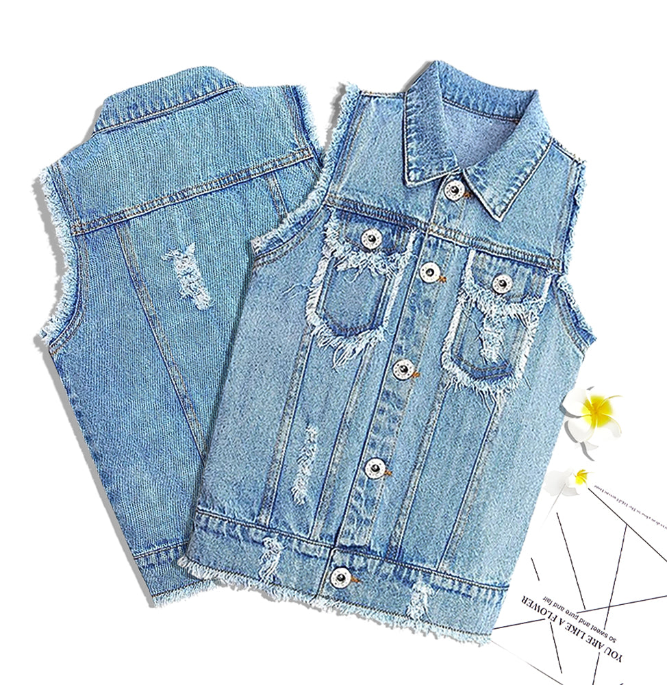 If jeans alone make you guys cool, how about matching them with jean vests??? Just come to Kidscool Space and have a try.